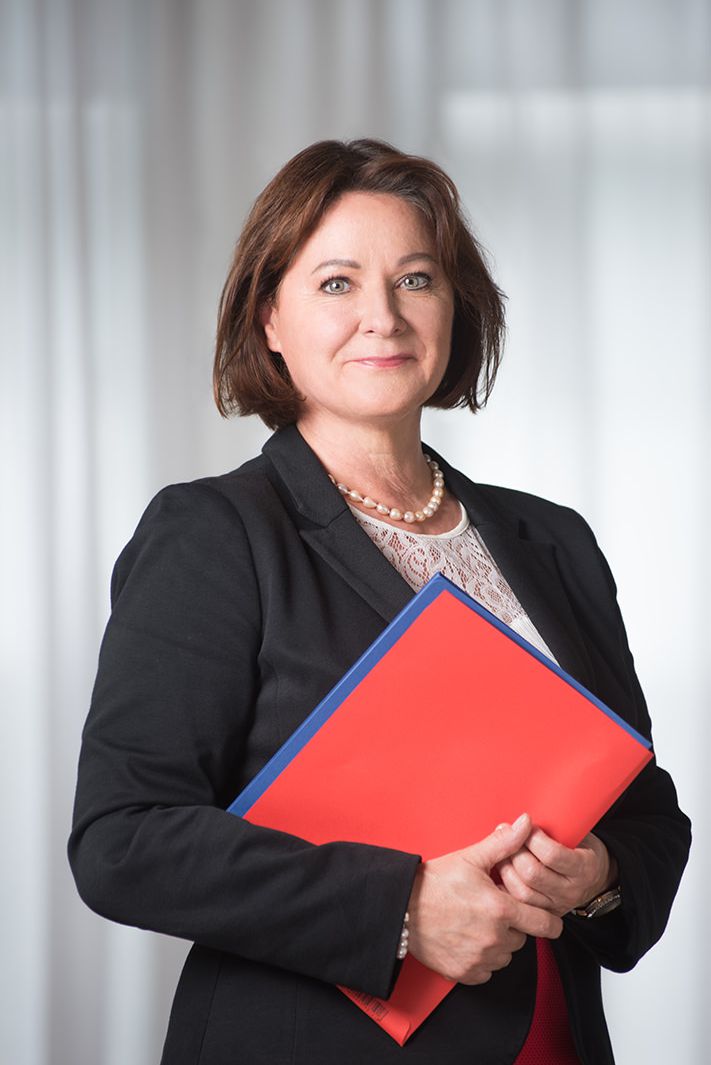 Maria Fradler MAS, Kaufmännische Direktion, Pflegedirektion